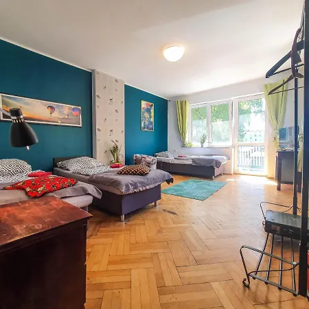 Mazurska 8a אכסניה אולז'טין