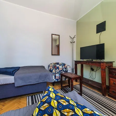 Mazurska 8a אכסניה אולז'טין