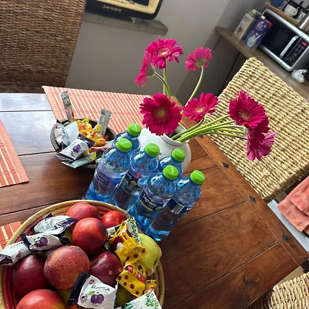 Mazurska 8a אכסניה