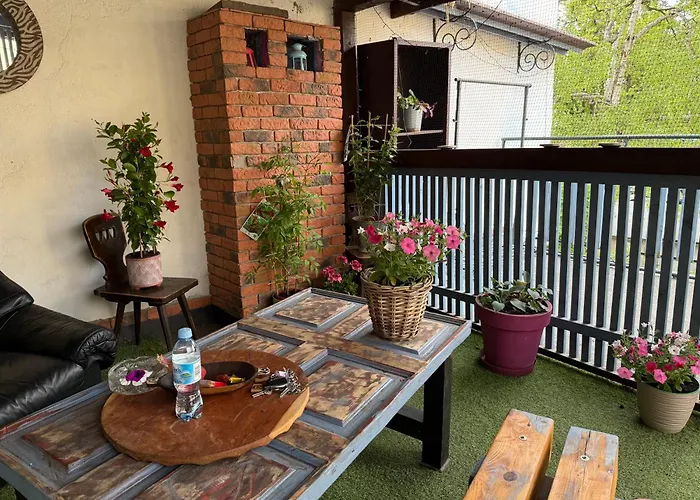 Mazurska 8a Hostel *